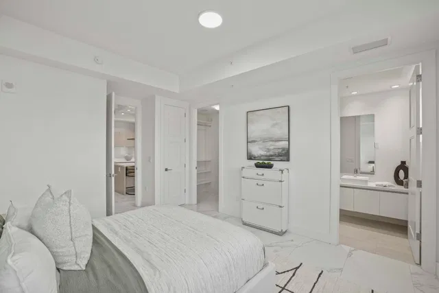 Tower 155 Unit 823 photo 17