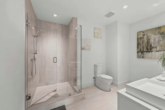 Tower 155 Unit 723 photo 23