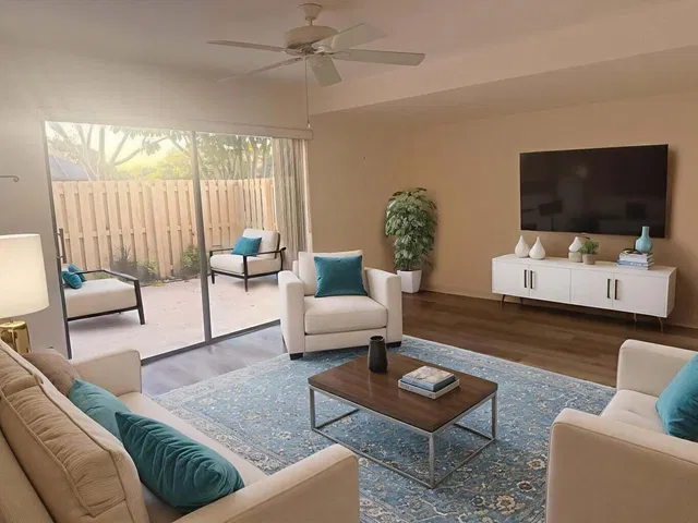 Residence photo 5