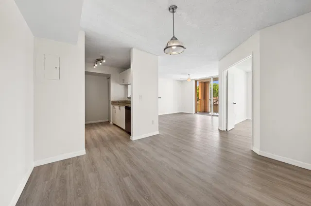 Unit 205 photo 5
