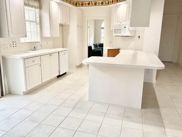 Residence photo 5