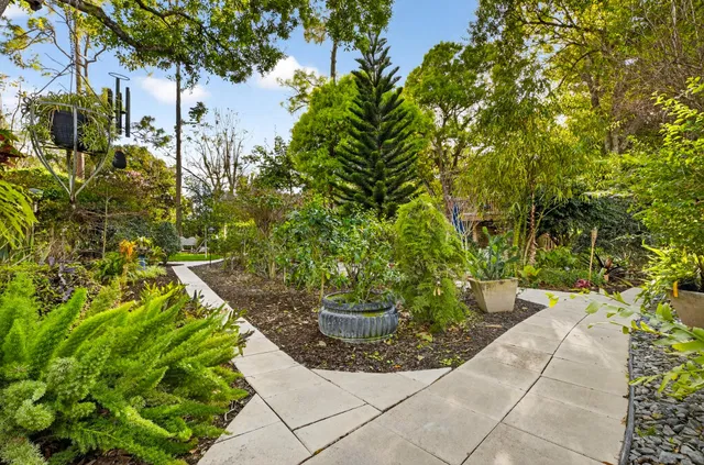 Paddock Park Residence photo 82