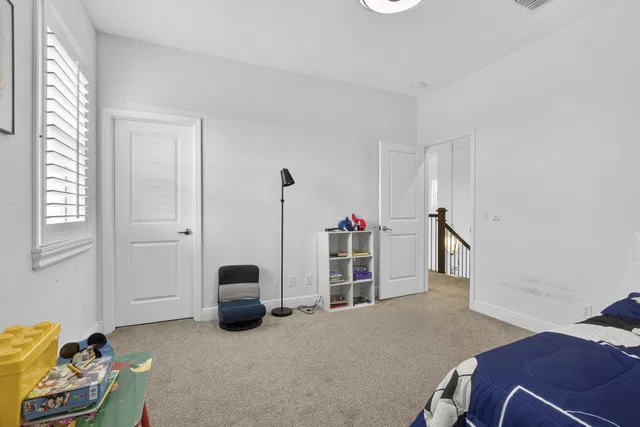 Residence photo 51