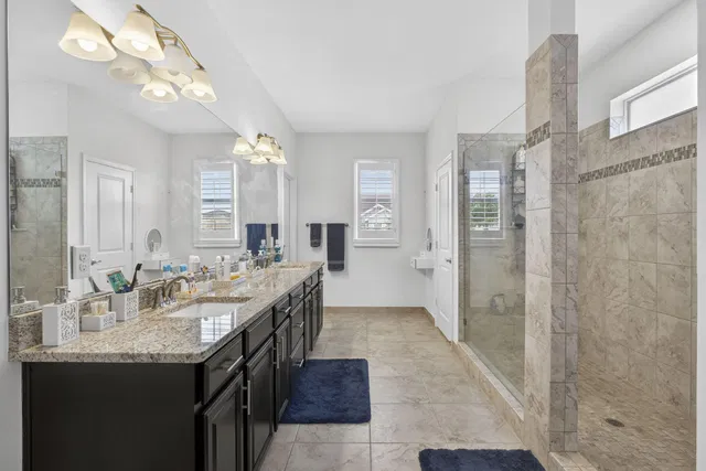  Residence photo 65