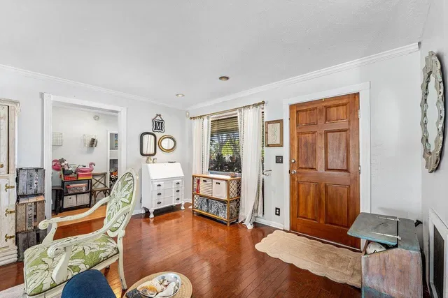  Residence photo 6
