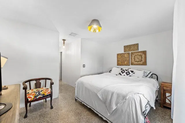  Residence photo 18