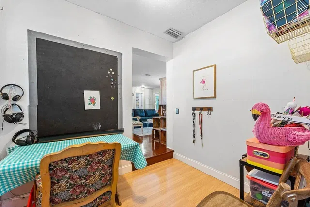  Residence photo 26