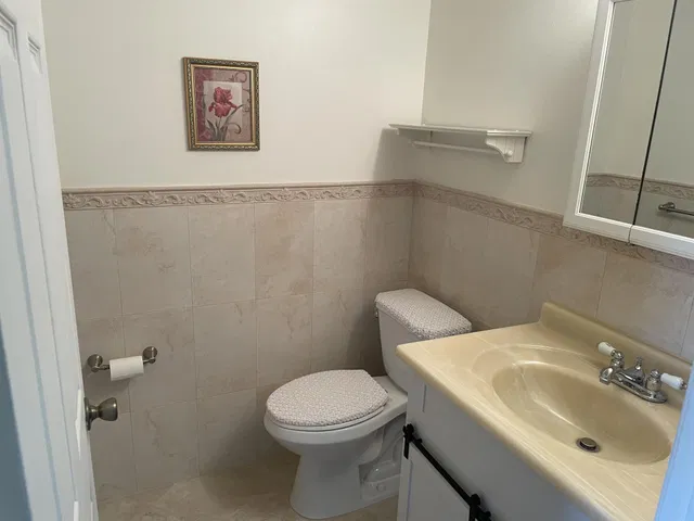 Unit 315 photo 19