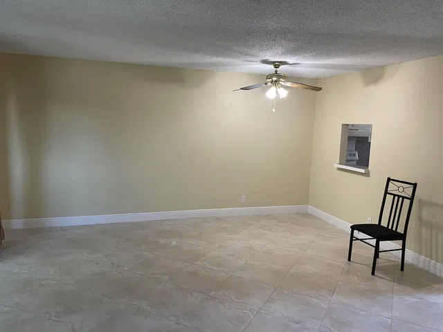 Unit 315 photo 21