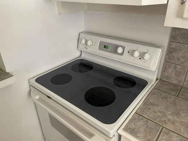 Unit 315 photo 36