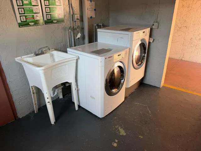 Unit 315 photo 42