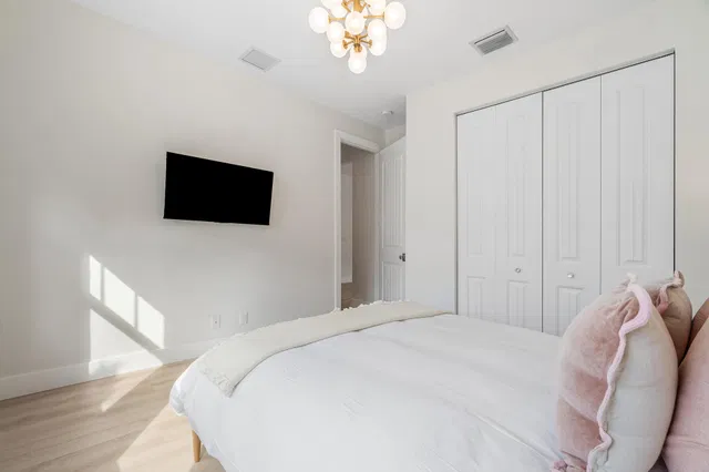 SoSo West Palm Beach Residence photo 24