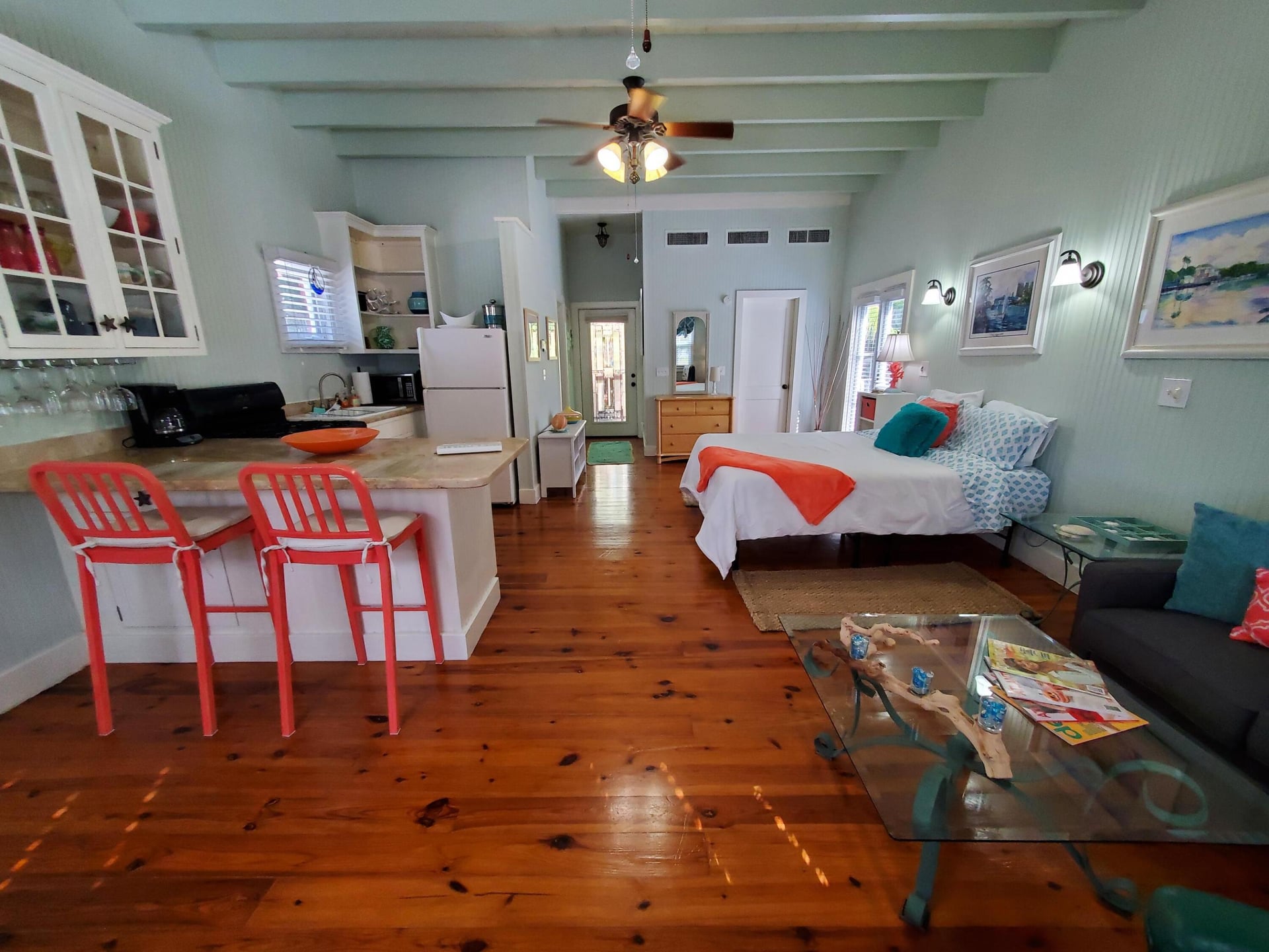 Downtown Delray Beach Unit Key Lime Suite photo 6