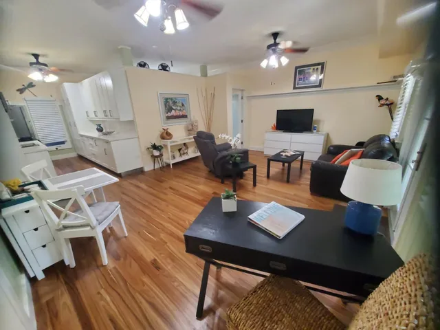Downtown Delray Beach Unit Coco Palm Ste photo 8