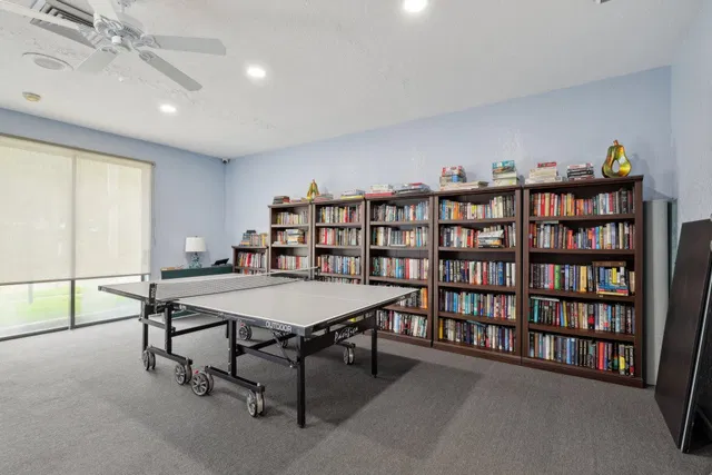  Unit 605 photo 34
