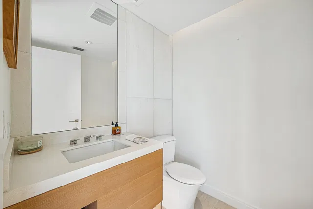 3550 South Ocean Condominium Unit 5e photo 42