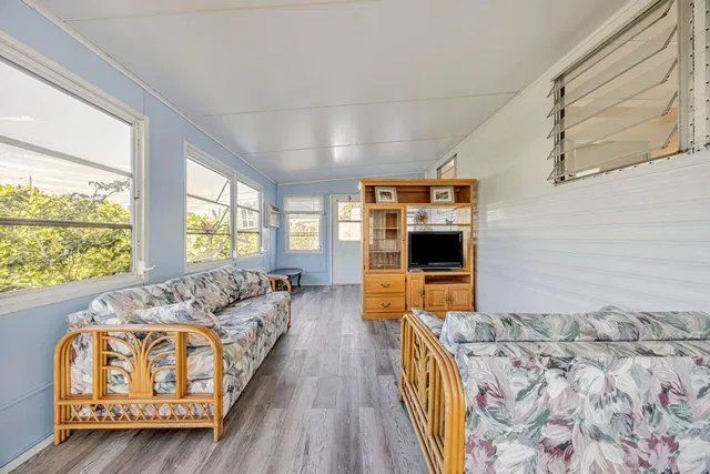 Residence photo 9