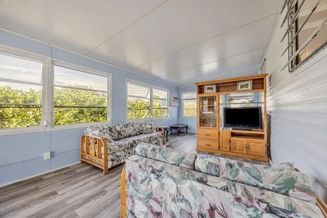Residence photo 10