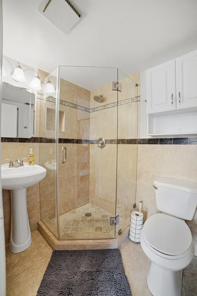 Unit 102 photo 23