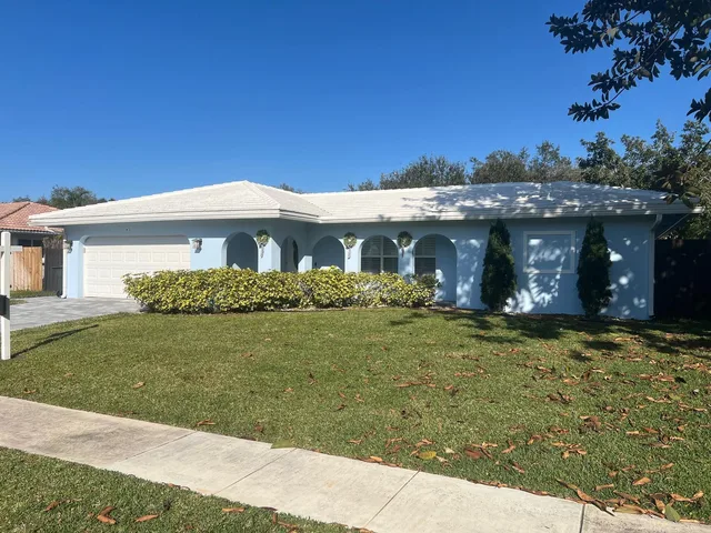 Residence photo 3