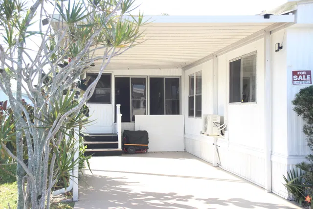 Residence photo 3