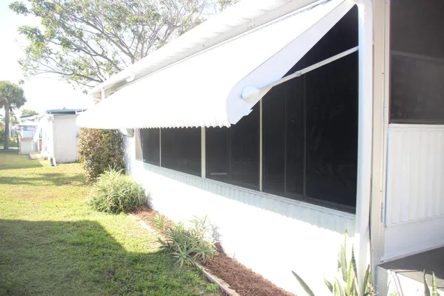 Residence photo 5