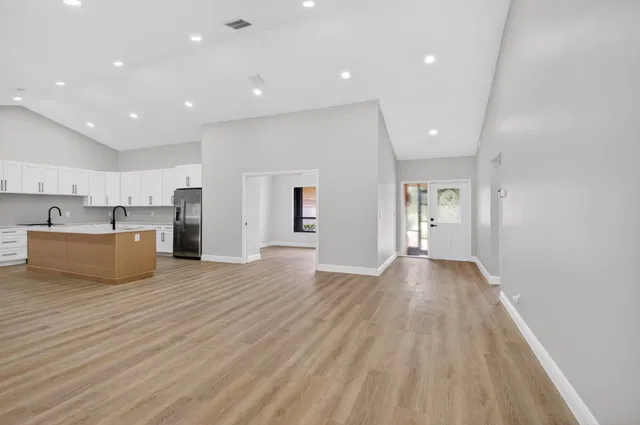 Residence photo 4