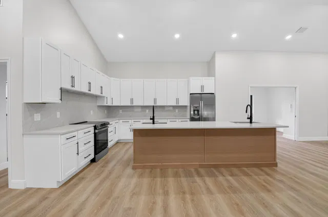 Residence photo 8