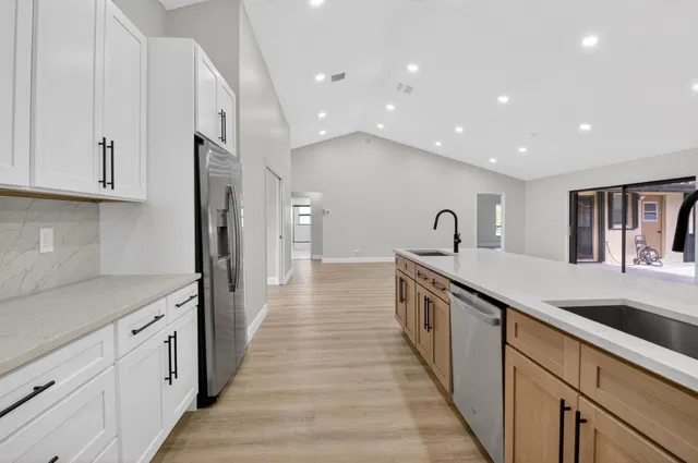 Residence photo 9