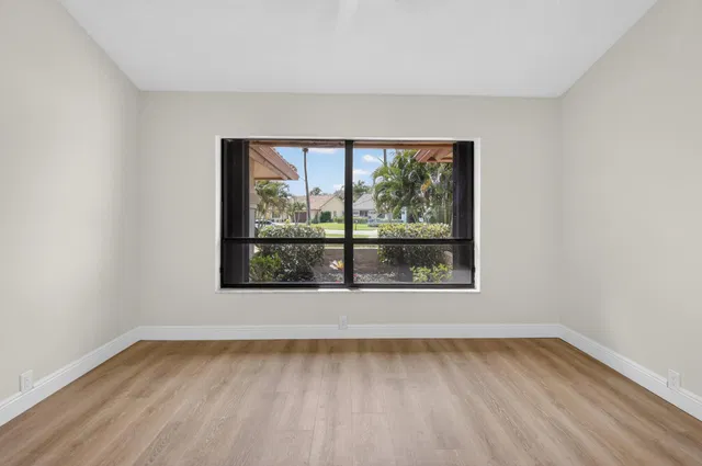 Residence photo 10