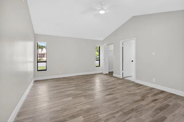 Residence photo 13