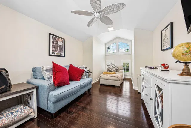 Residence photo 36
