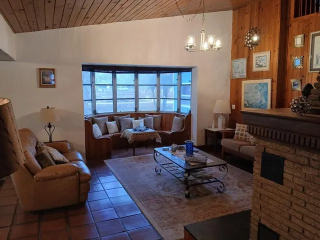 Residence photo 8