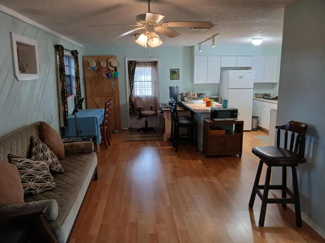 Residence photo 59