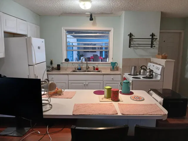 Residence photo 60