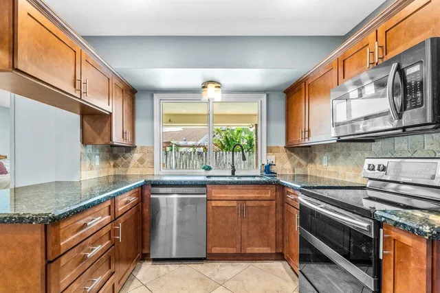 Residence photo 6