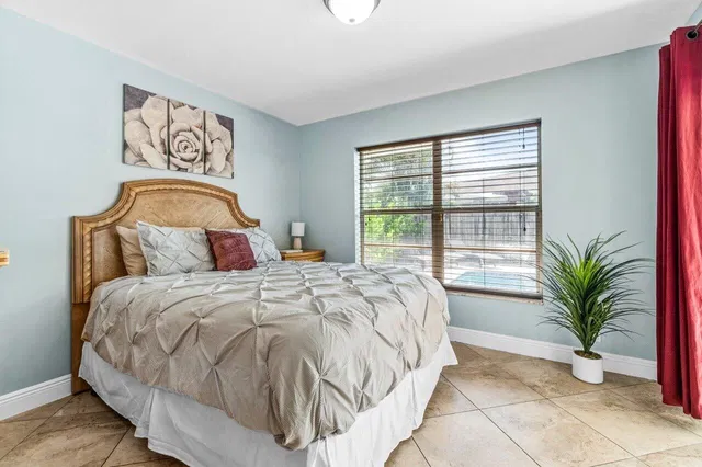 Residence photo 15