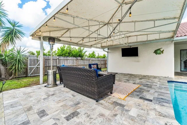 Residence photo 20
