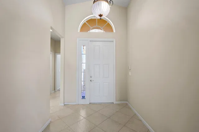 Residence photo 8