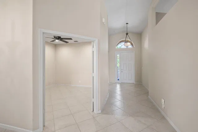 Residence photo 9