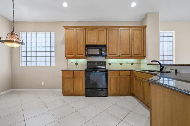 Residence photo 15
