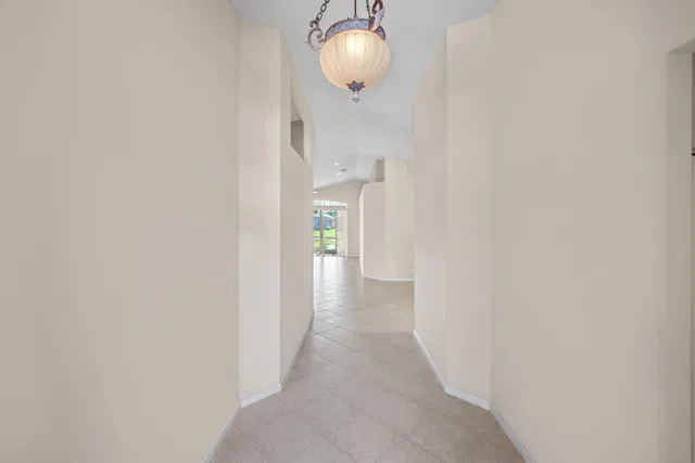 Residence photo 41