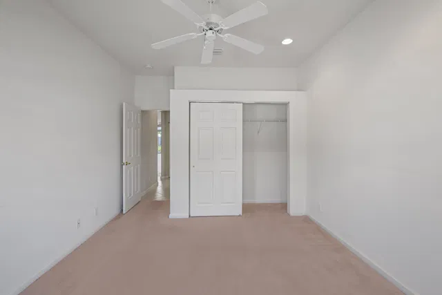 Residence photo 43