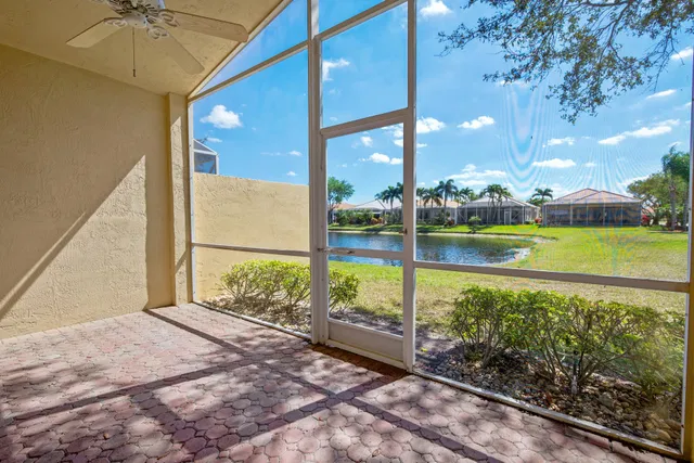 Residence photo 48
