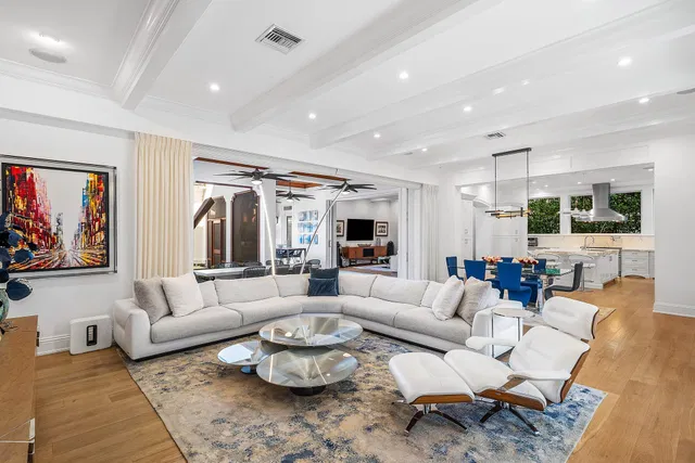 Palm Trail Delray Beach Residence photo 12
