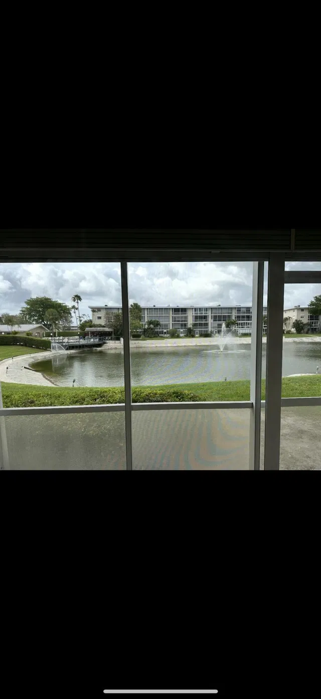  Unit 105 photo 12
