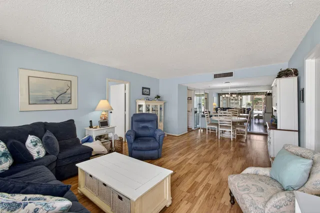 Golfview North Palm Beach I Unit 207 photo 11