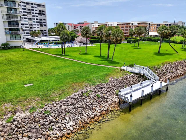 Golfview North Palm Beach I Unit 207 photo 35