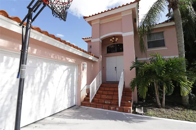 Residence photo 4