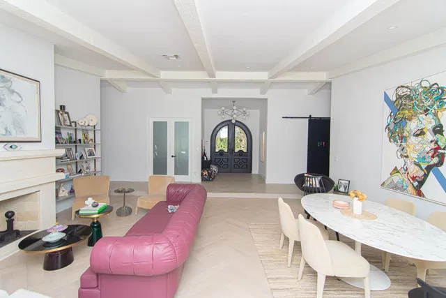 Residence photo 6
